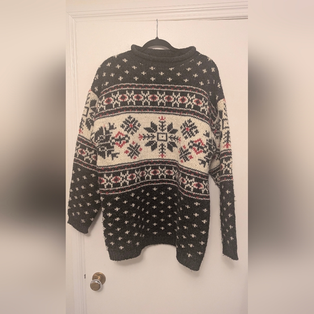 Cozy Black and Cream Nordic Style Wool Blend Sweater
